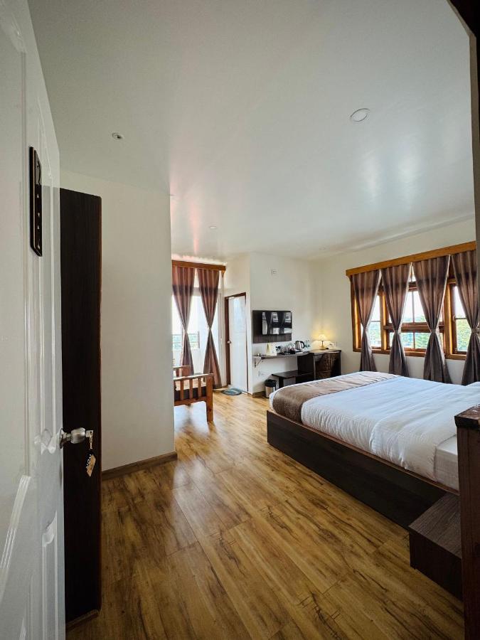 King Room with Balcony