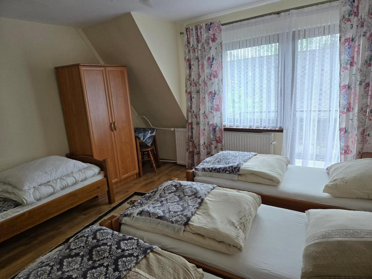 Chambre Familiale avec Salle de Bains Commune