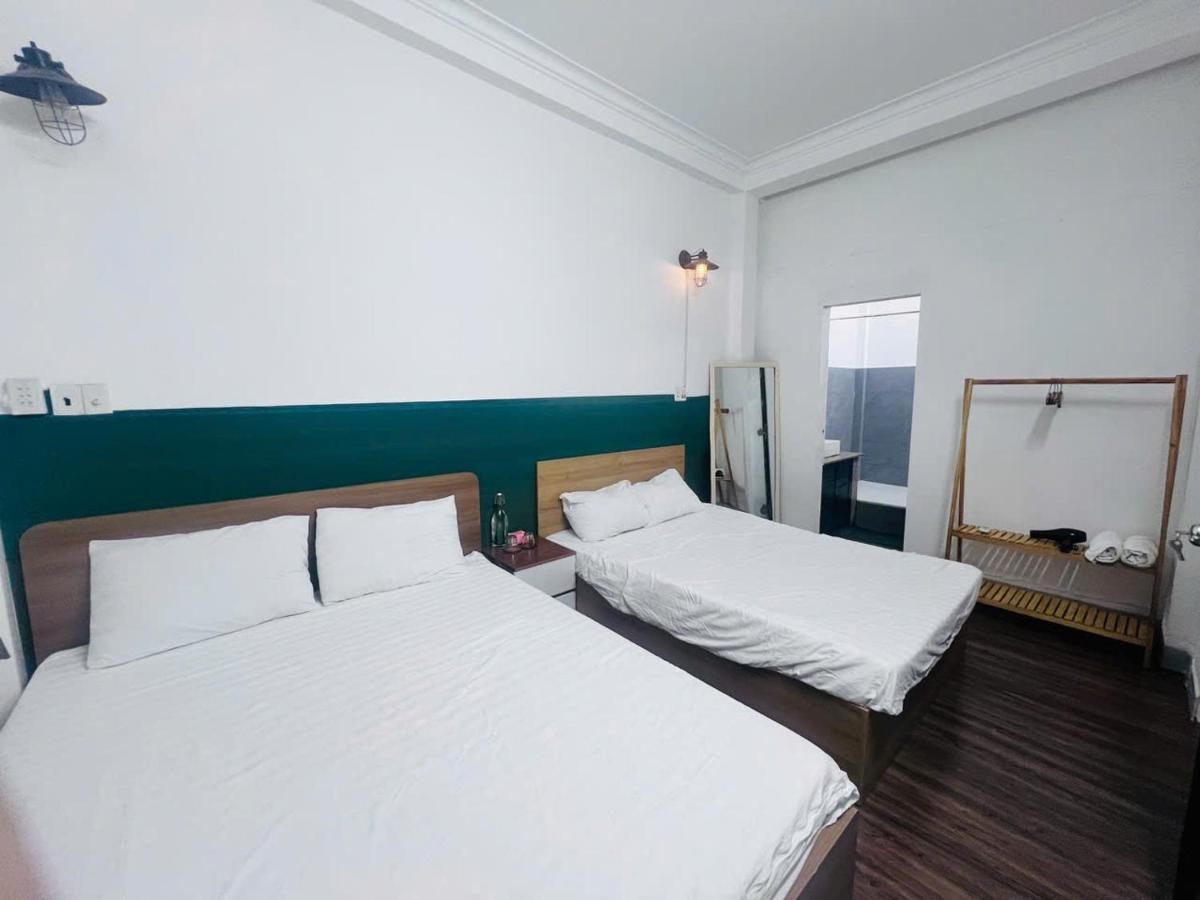 Doppel- oder Zweibettzimmer