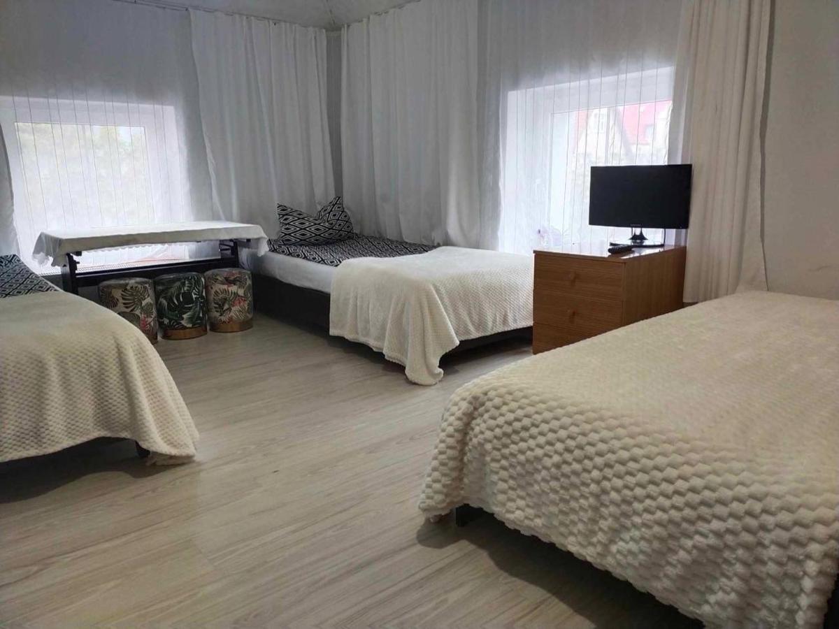 Camera Quadrupla con Bagno in Comune 