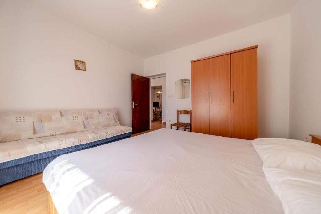 Two-Bedroom Apartment with Terrace