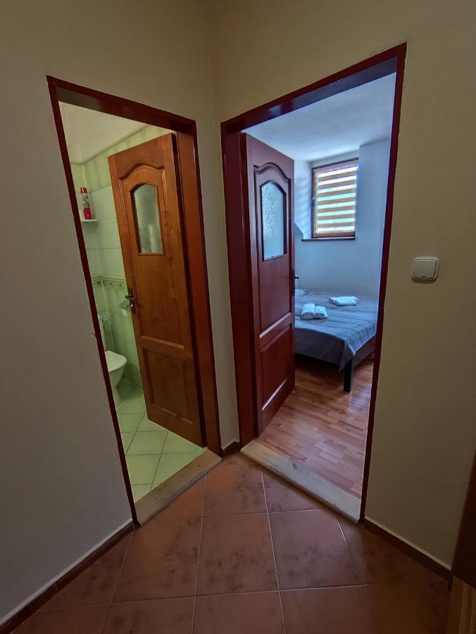 Economy Triple Room