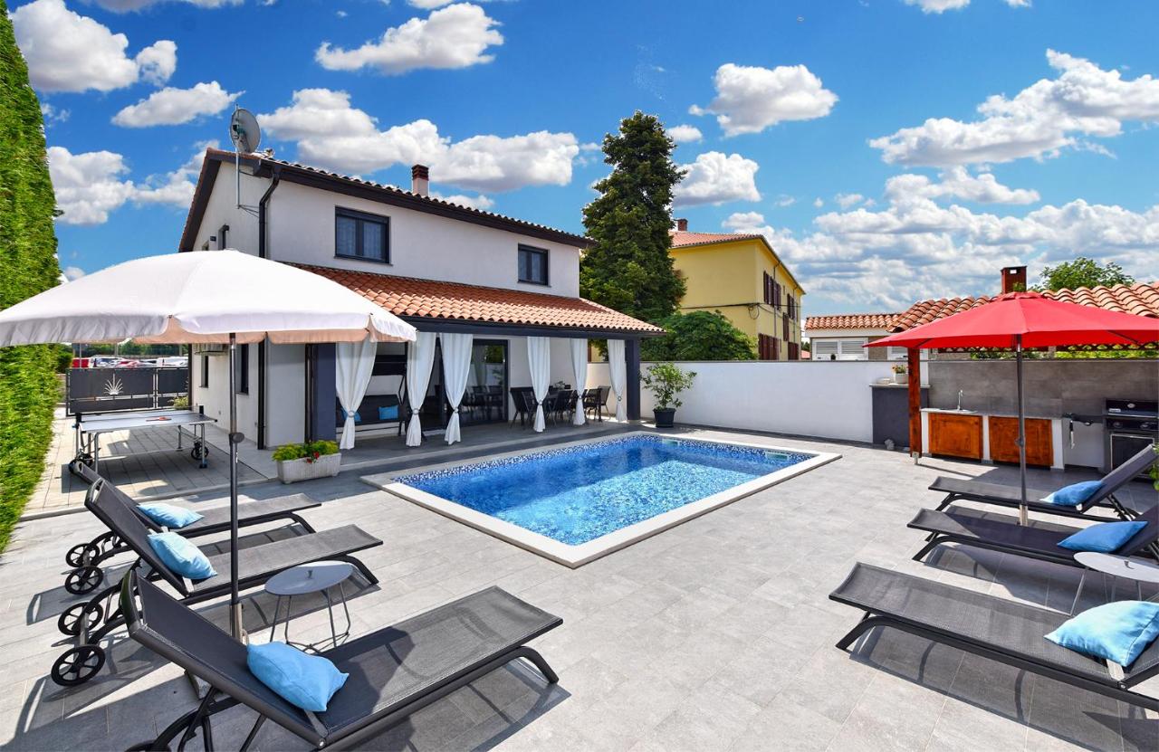 House Galizana 2186 - B&B