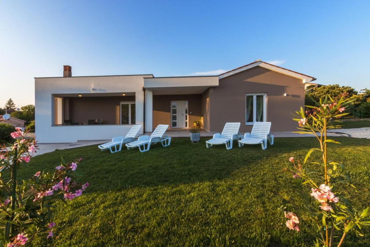 Holiday Home Pula - B&B Pula