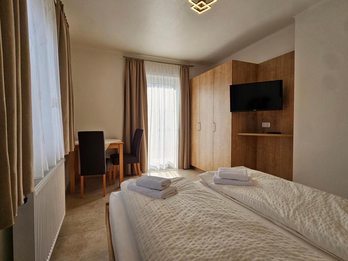 Doppelzimmer mit Seeblick