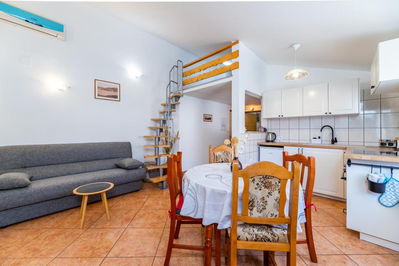 Apartments Romanse Baška - B&B Baška