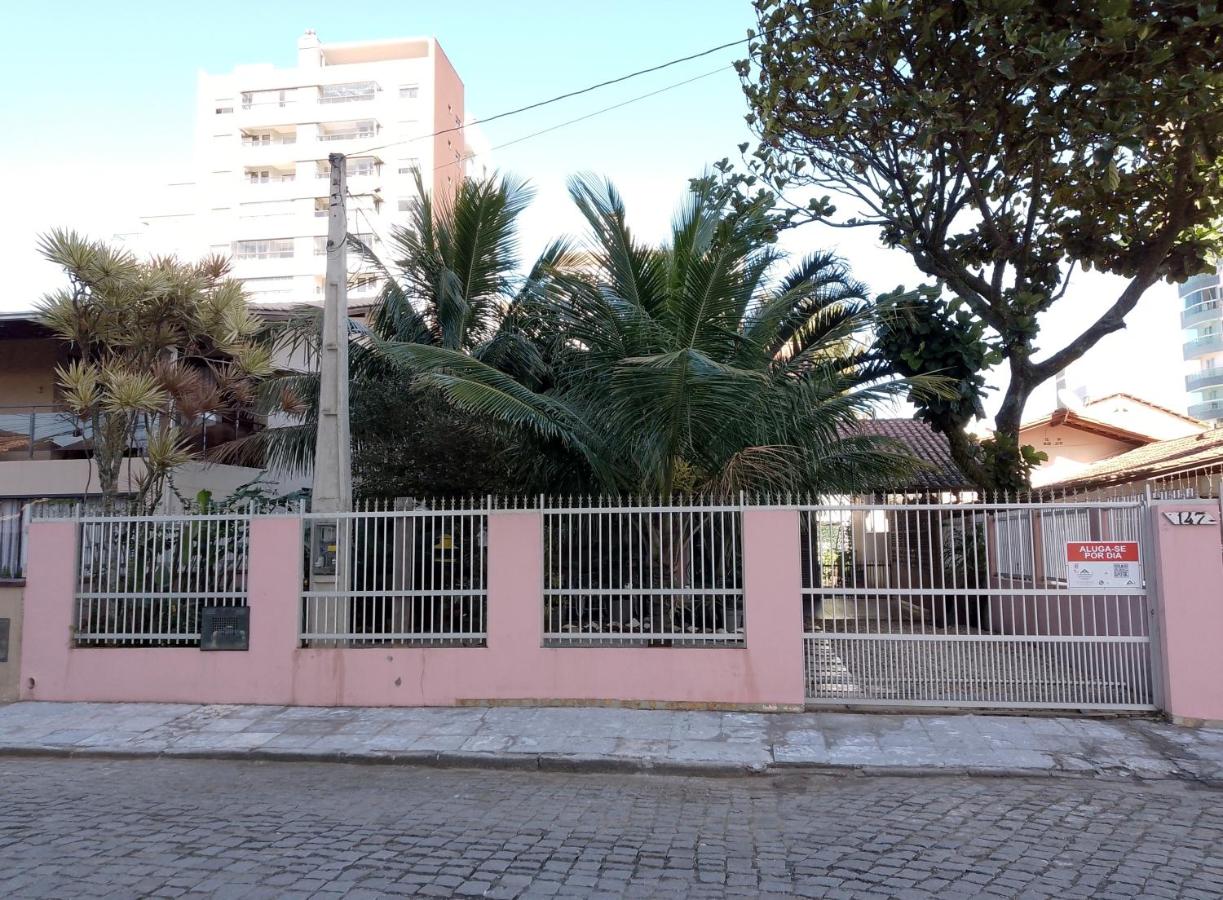 Casa perto do Mar e Beto Carrero - B&B Navegantes