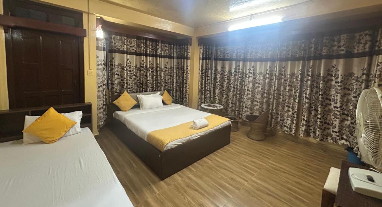 Habitación Triple con baño privado