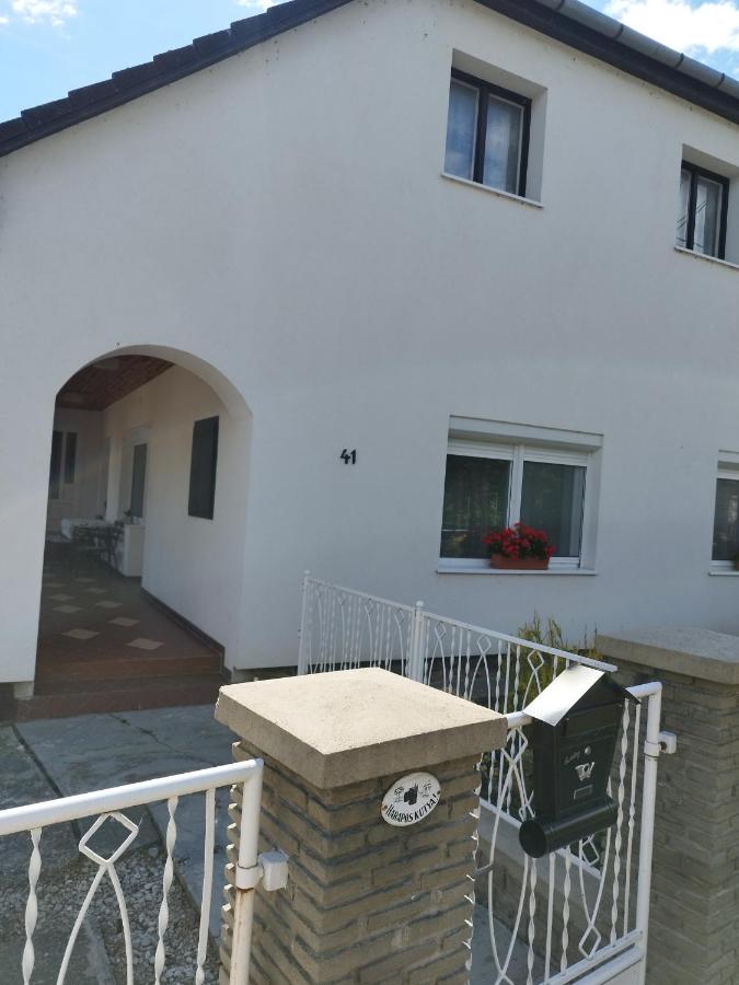 Rozi vendégház - B&B