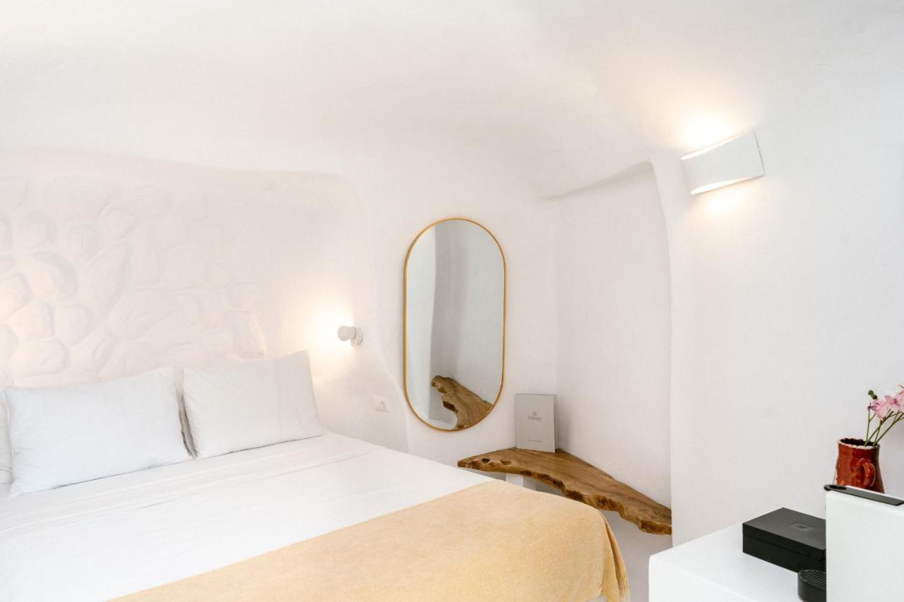 Junior Villa with outdoor heated plunge and sea view
