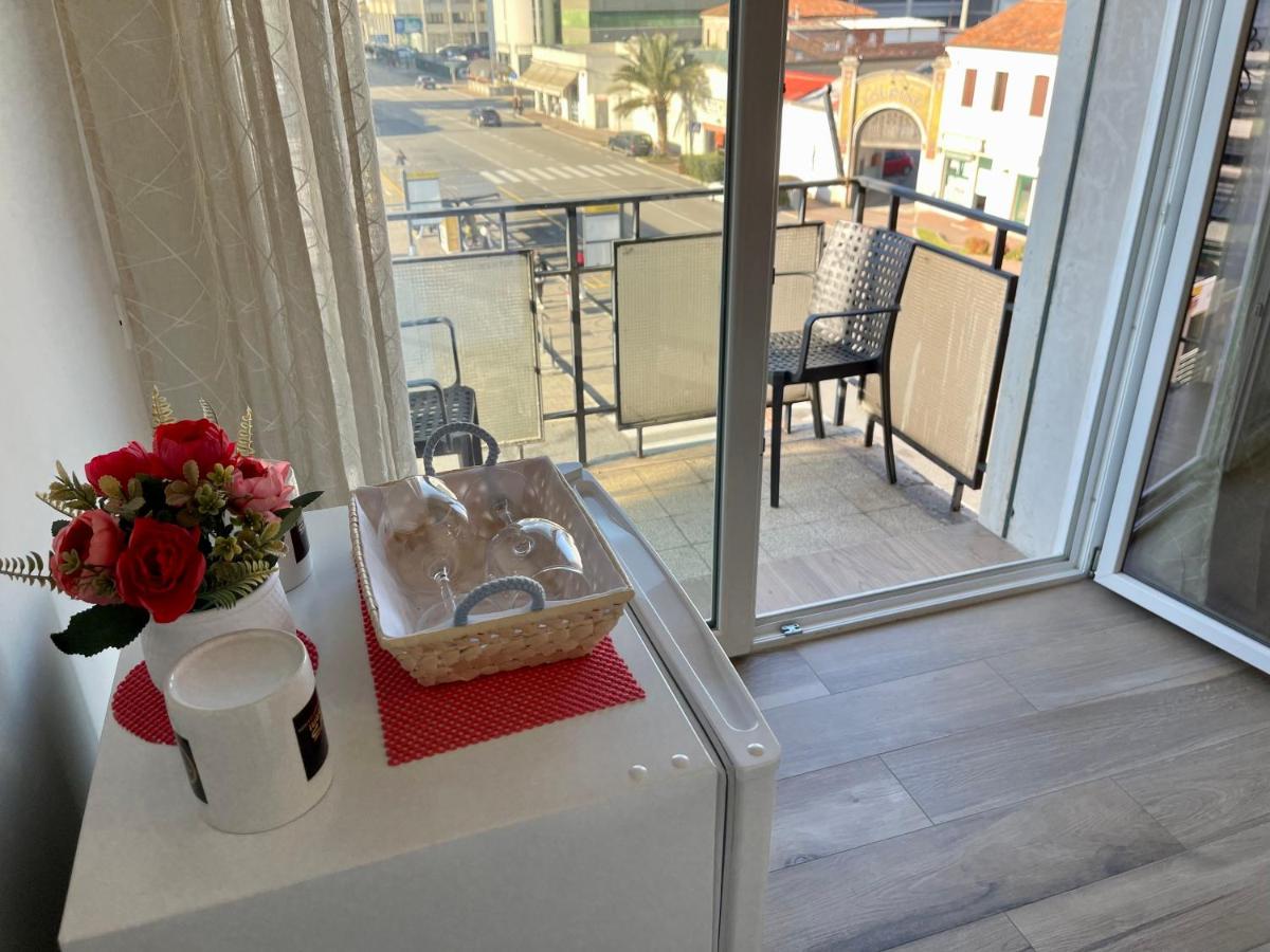 Queen Room with Balcony