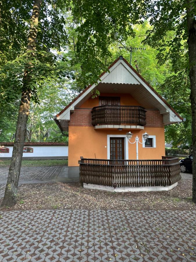 Hátsó Udvar Kuckó - B&B