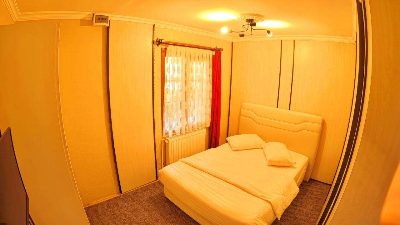 One-Bedroom Apartment with Balcony and Mountain View