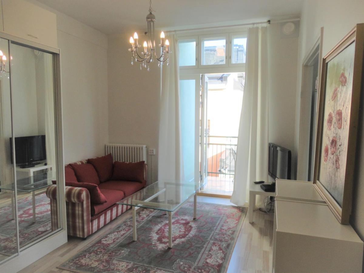 Luxhousing apartment with balcony - B&B Helsinki