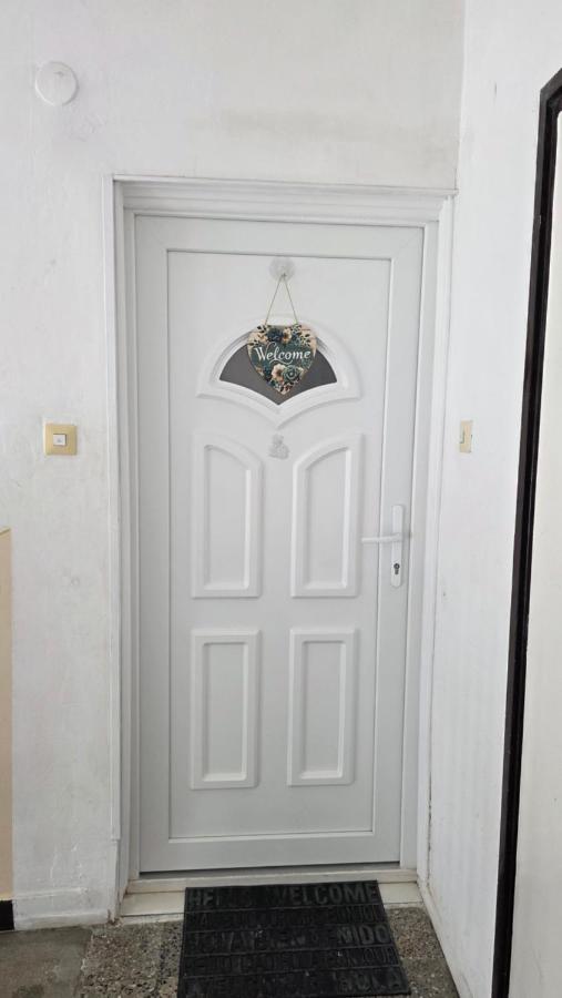 Hajnal Apartman - B&B