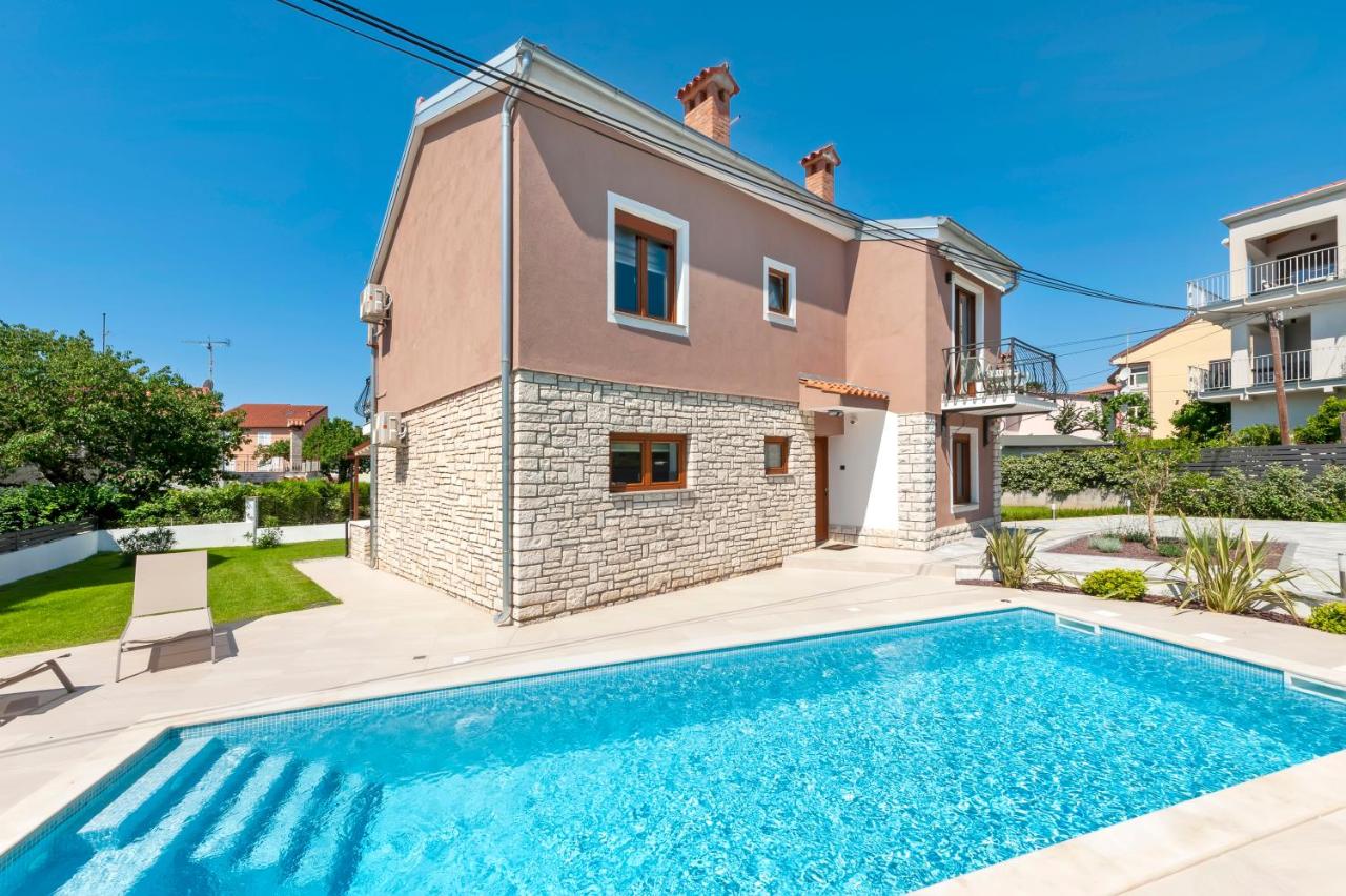 Villa Pomigranai with Swimming Pool - Ferienwohnung Rovinj