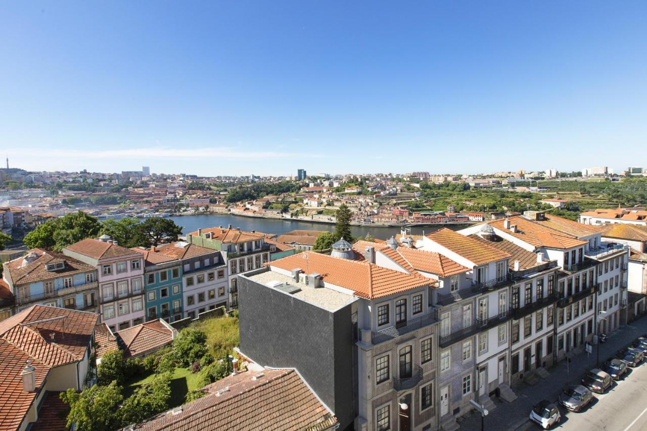 LV Premier Apartments Clerigos- RE1 - B&B Oporto