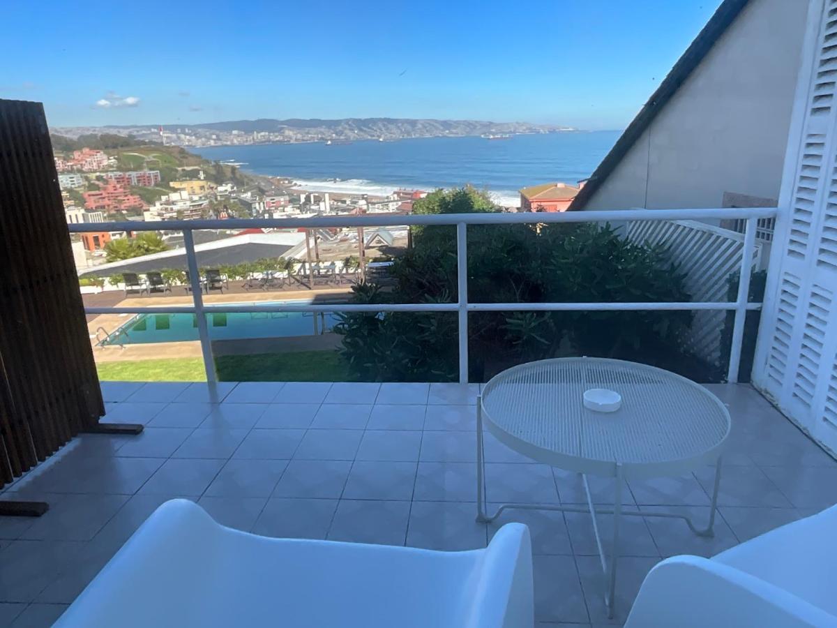 Deluxe Double Room with Balcony and Sea View