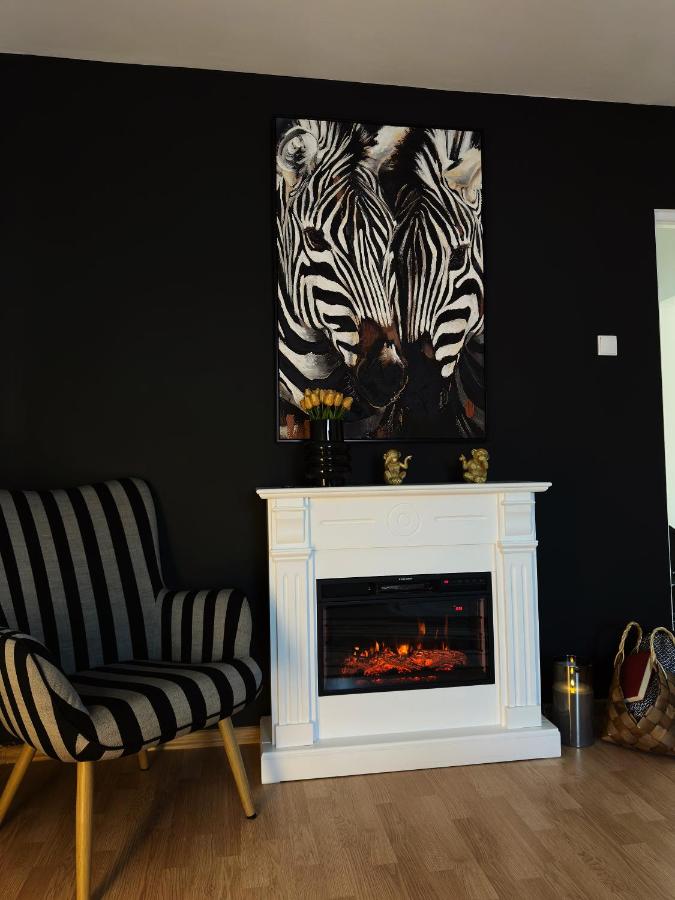 Zara’s Home Apartaments - Chambres d’hôtes Petroşani