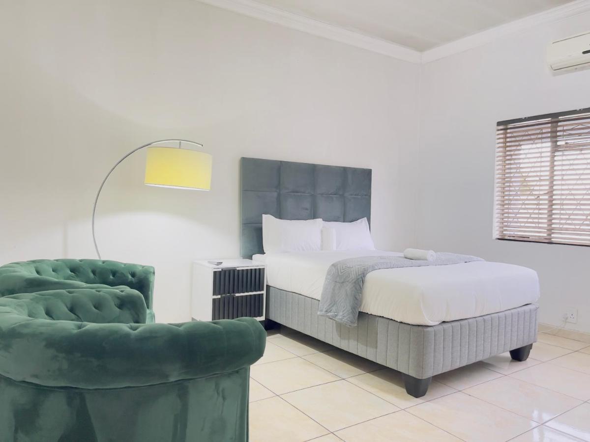 Chambre Double avec Salle de Bains Commune