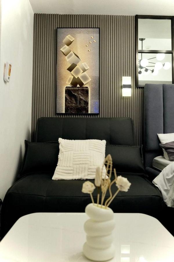 SM Bicutan Getaway - B&B Manila