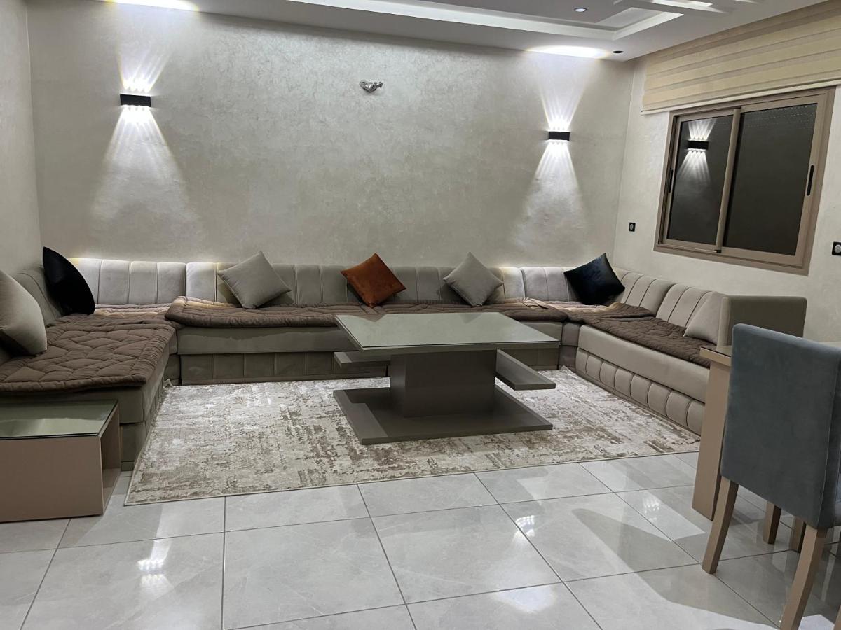 Najla Sh - B&B
