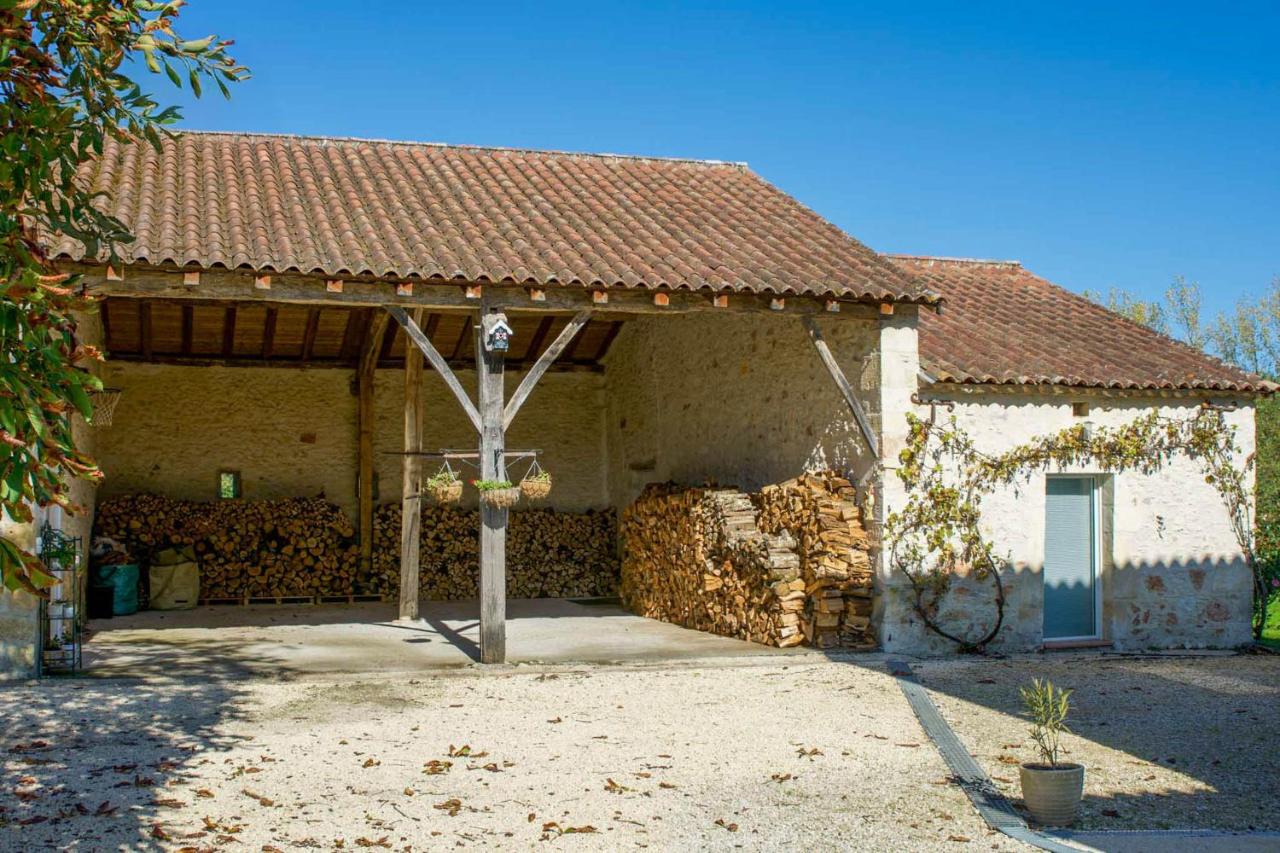 La Grange aux Cyprès, maison d'hôtes de charme - Ferienwohnung Monsempron