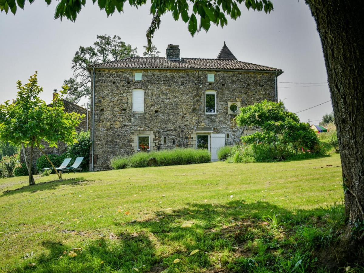Maison des Yourtes - Chambres d’hôtes Loubejac