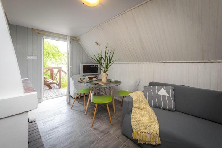 Holiday Home by Lake Kl pnicko with Pier, cleaning included