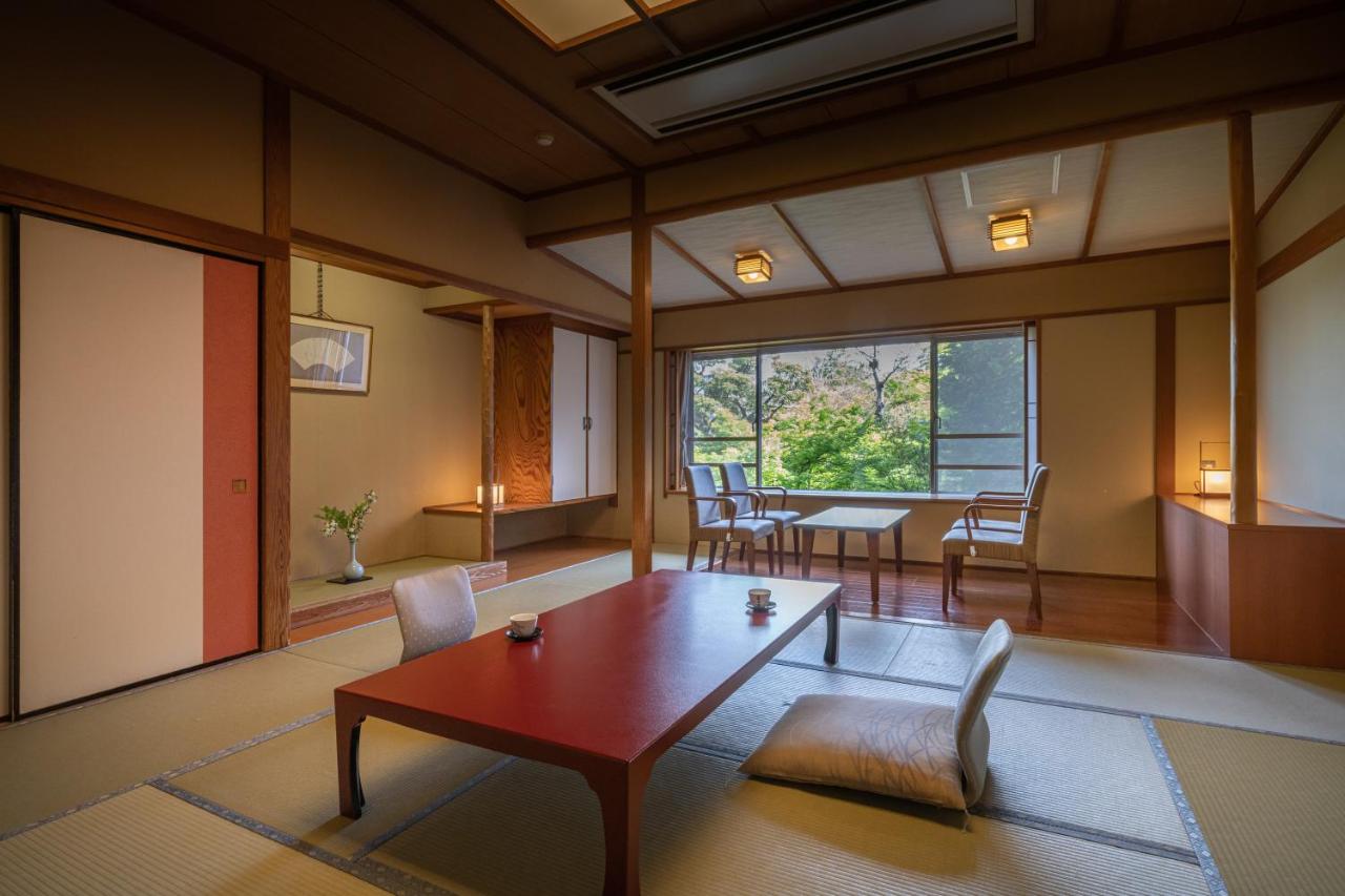 Japanese-Style Room