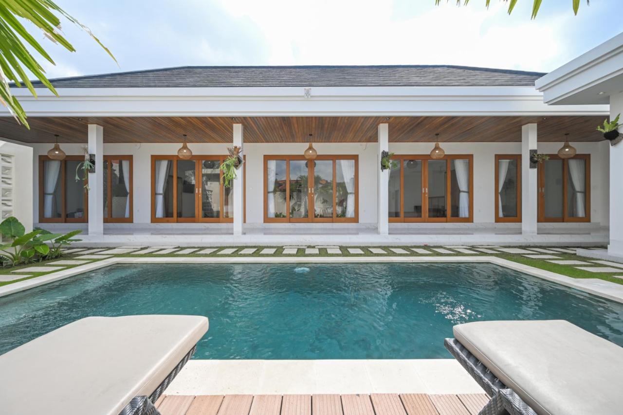 De Luxora Villa Canggu - B&B Kerobokan