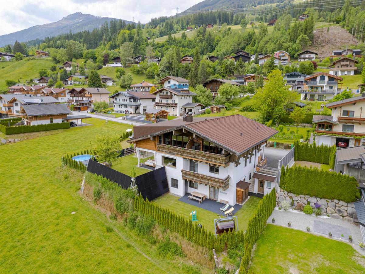 Apartment building Ferien, Neukirchen - B&B Rosenthal