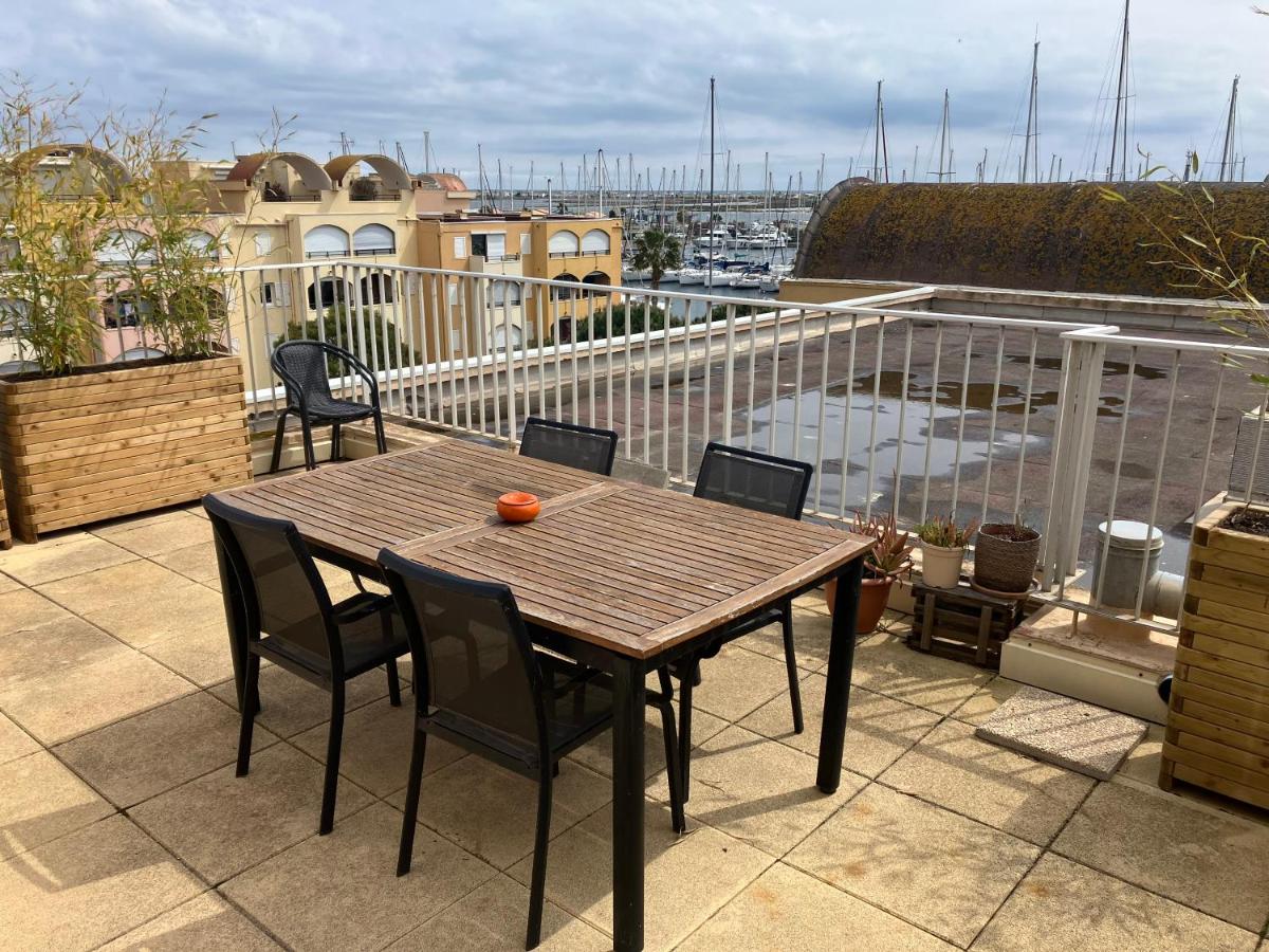 Appt 80 m2 vue port avec baignoire balnéo - Ferienwohnung Gruissan