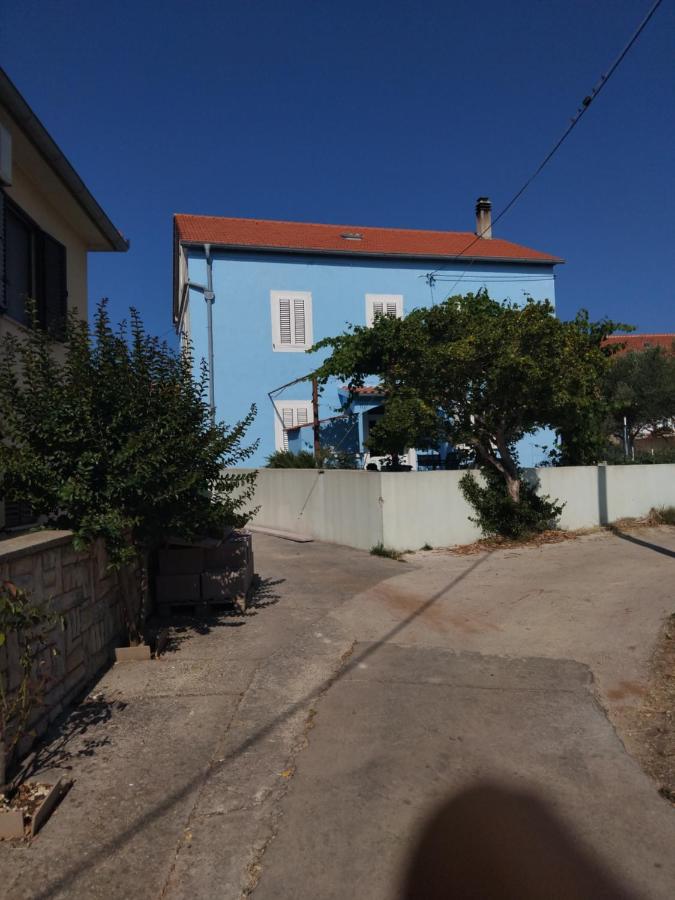 Beko i Dada - B&B Olib