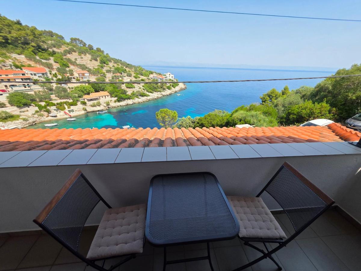 Comfort One-Bedroom Apartment with Balcony and Sea View