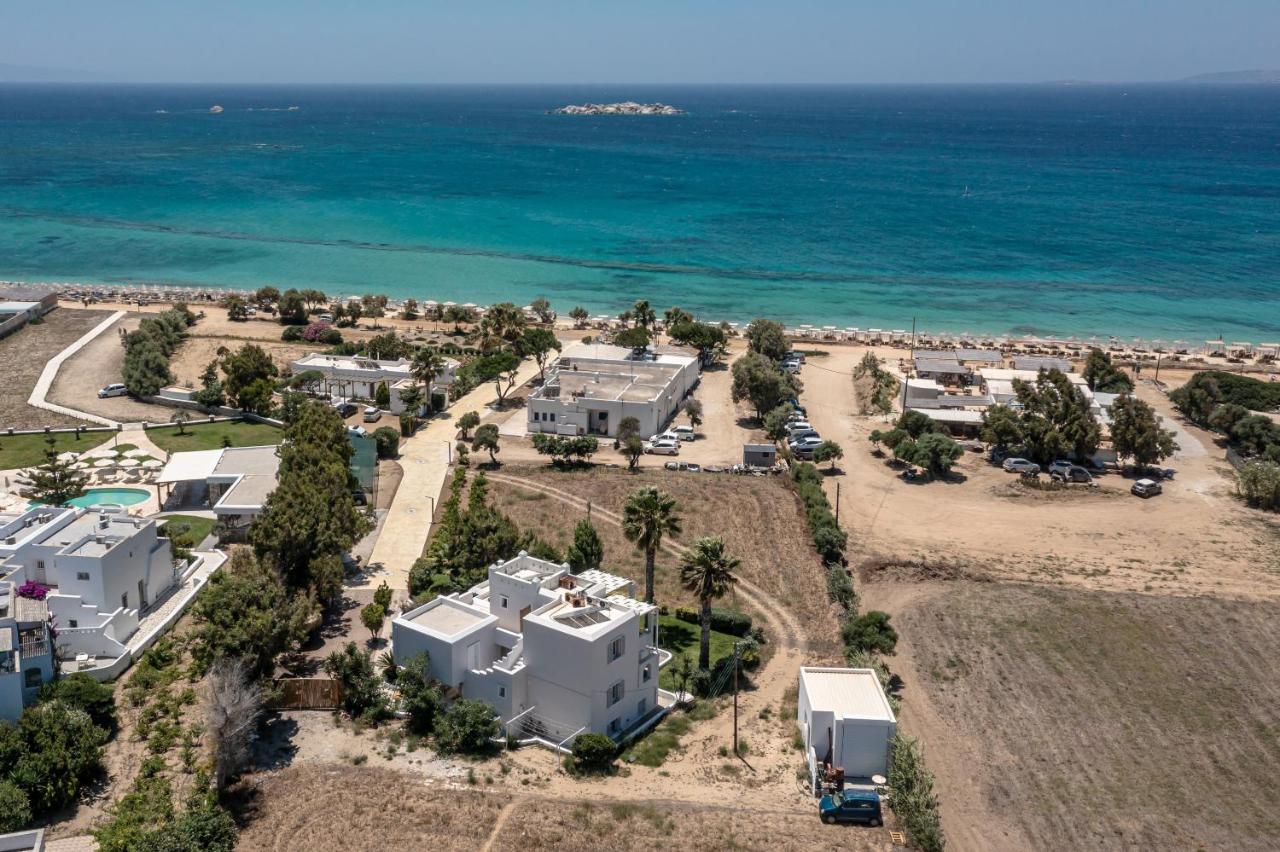 Grand Apartment with Garden & Sea View