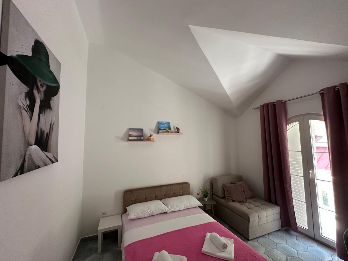 Double Room with Balcony and Sea View