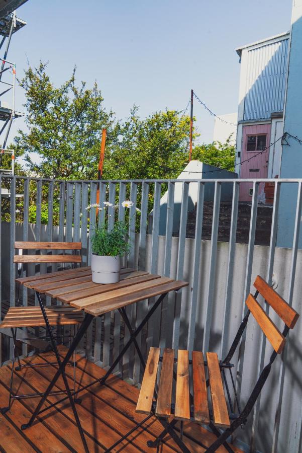Reykjavík Rainbow Guesthouse - Bed and Breakfast Reykjavik