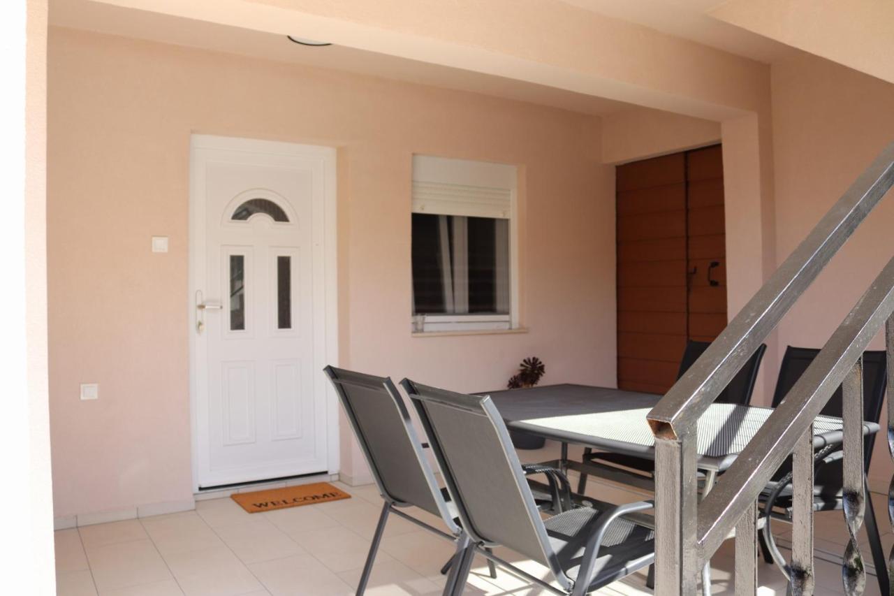 Apartments Ivana - B&B Jadrtovac