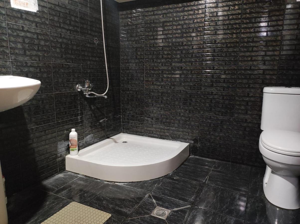 Zweibettzimmer mit Gemeinschaftsbad