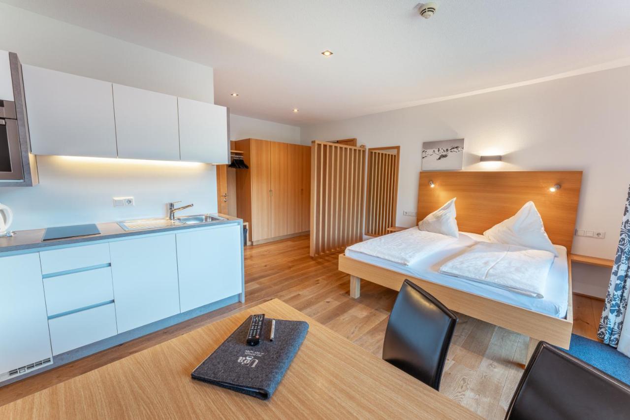 Apartment mit Balkon