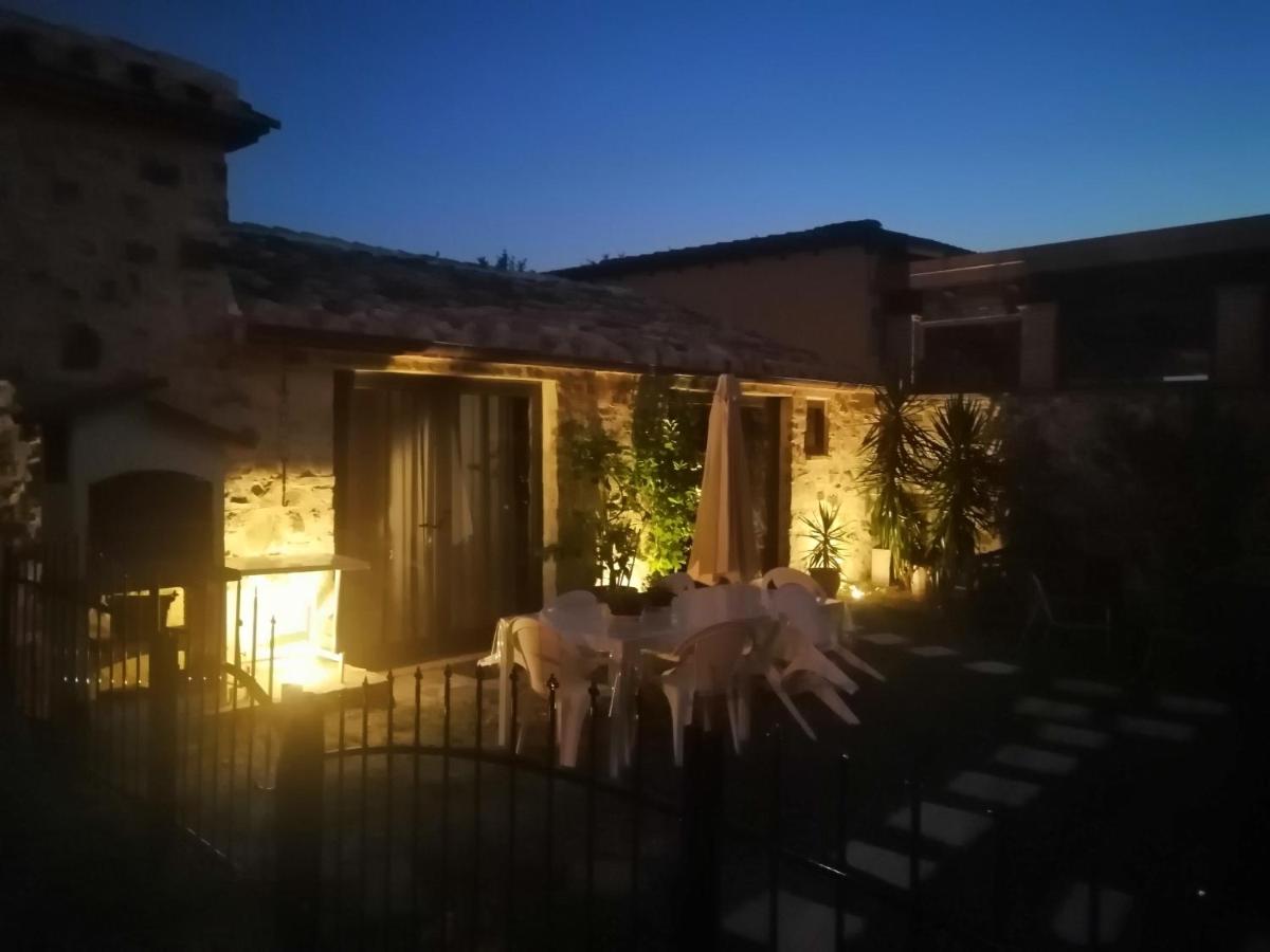 Vecchio Casale Quercetino - B&B