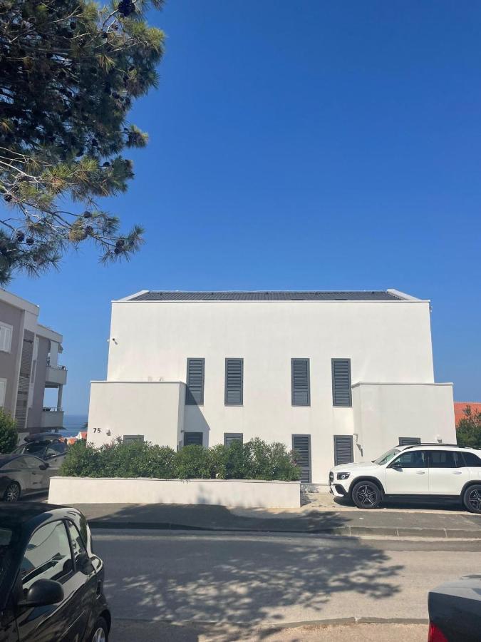 Villa Aquamarine Apartments - B&B Novalja