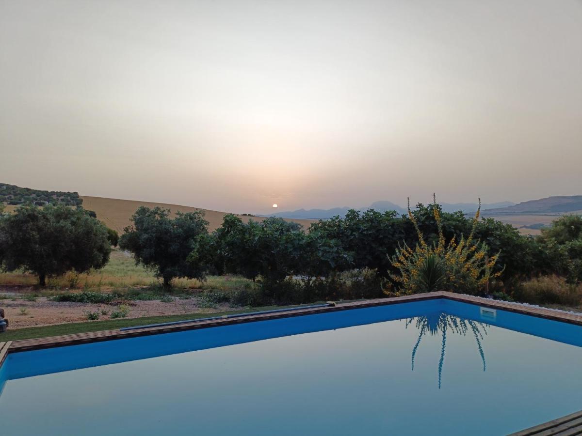 Villa Paquita - Bed and Breakfast Vallejas
