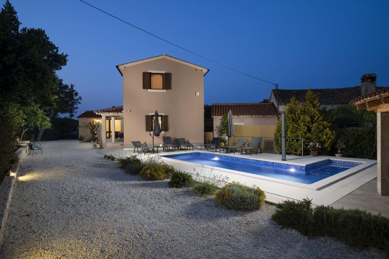 Holiday house Balarini - B&B Dignano