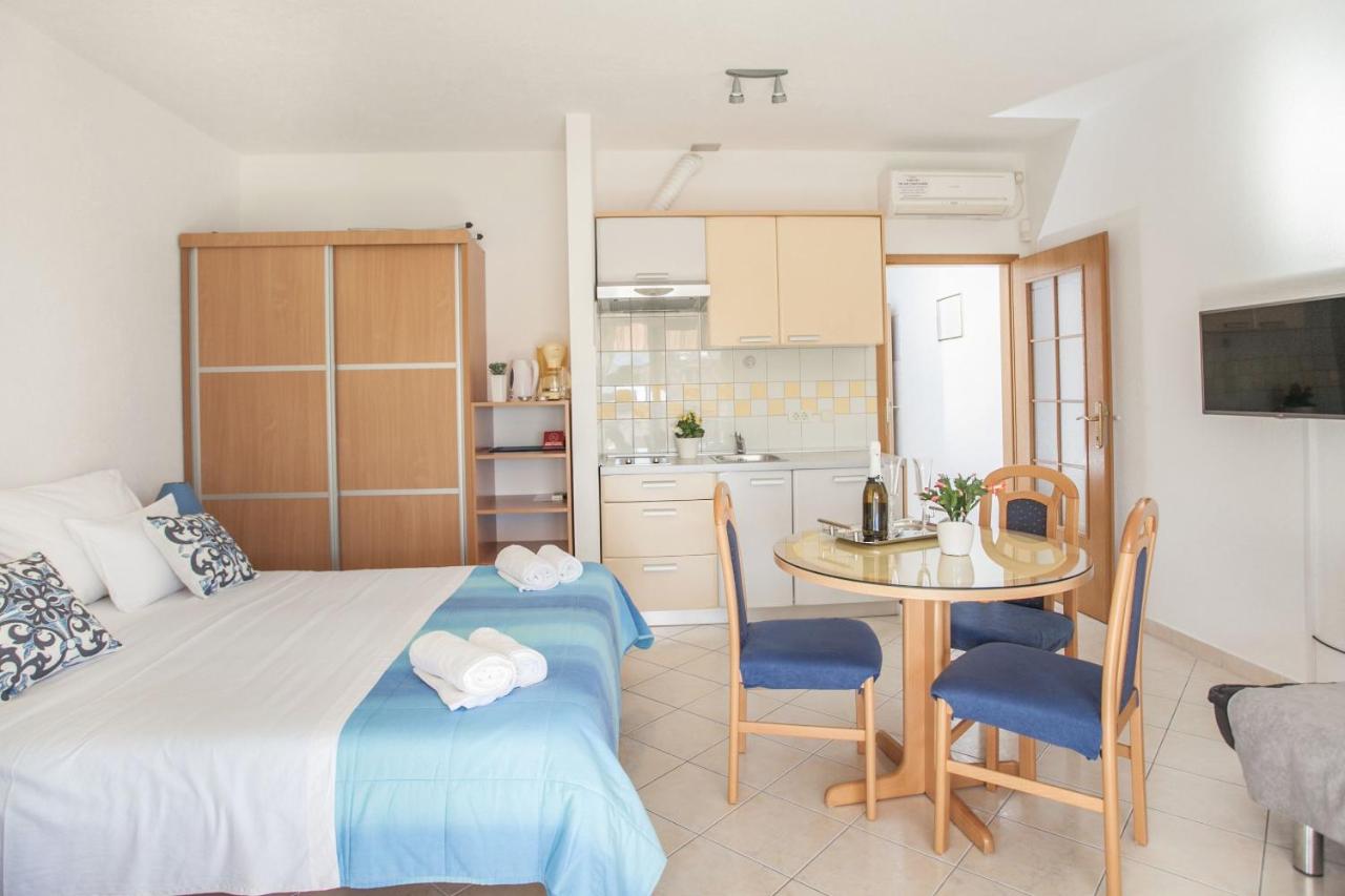 Studio Apartment with Sea View