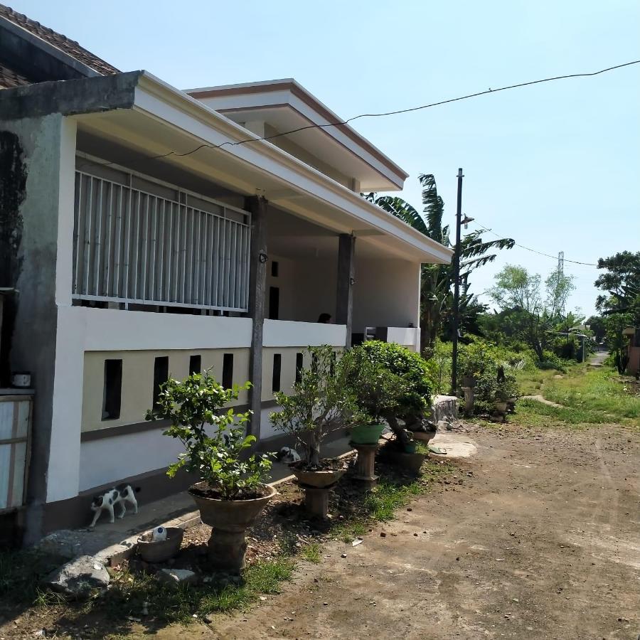 Misran Homestay - B&B