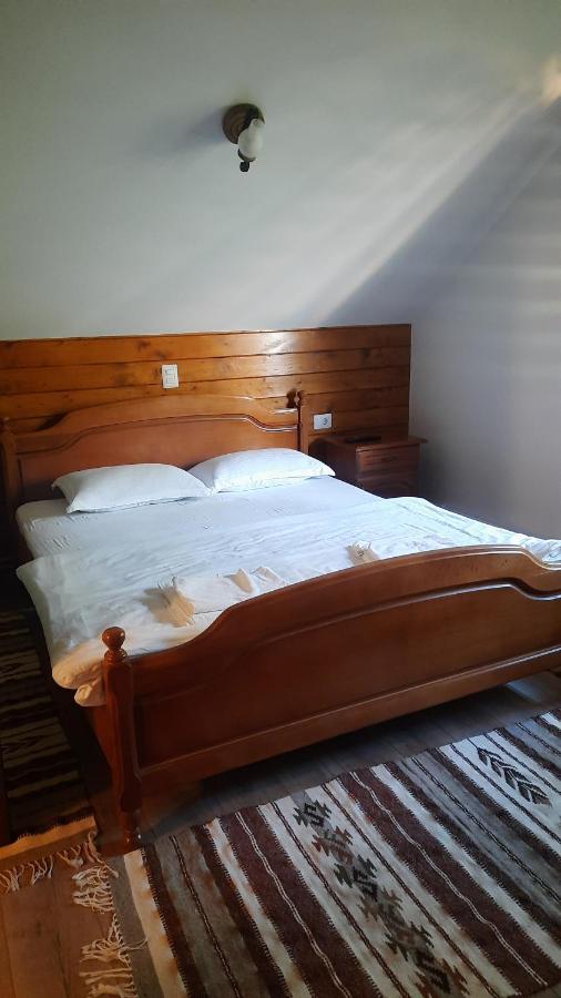 Camera Familiare con Bagno Privato