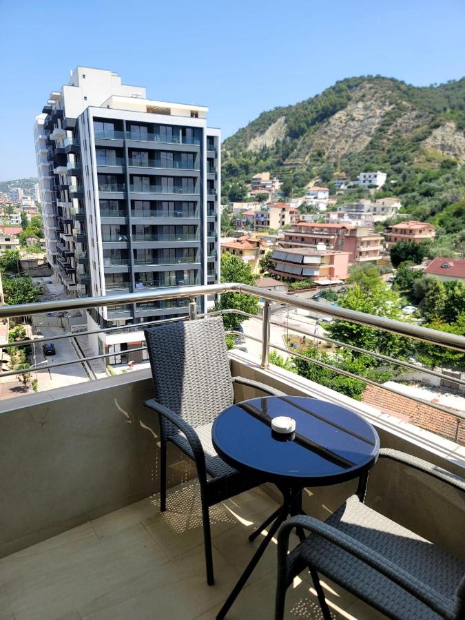 NEWBORN Apartments Lungomare Vlore - B&B Valona