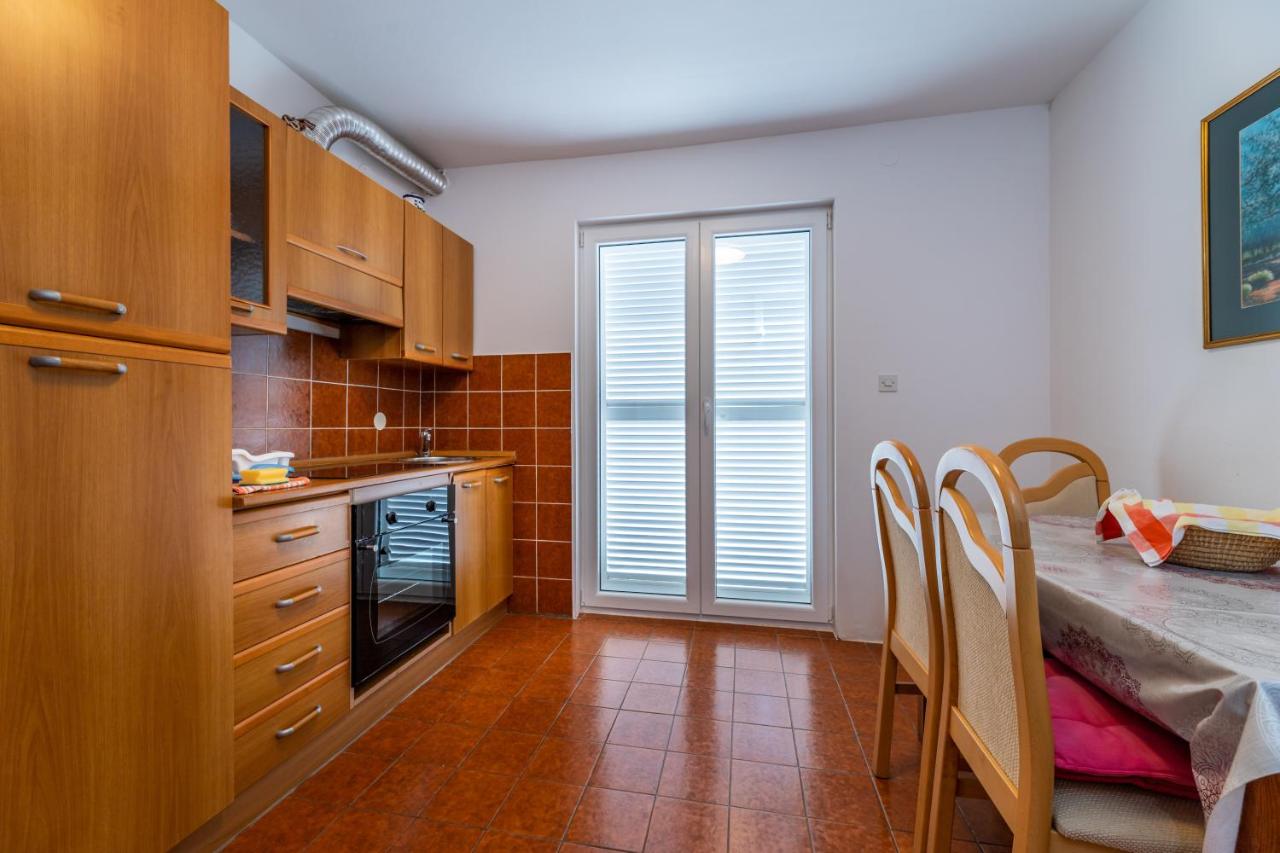 Appartamento con 2 Camere da Letto